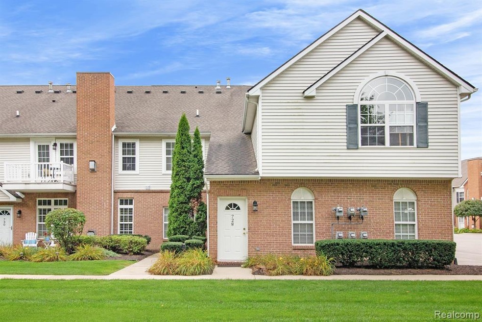 Great Condo in Gorgeous Setting.jpg