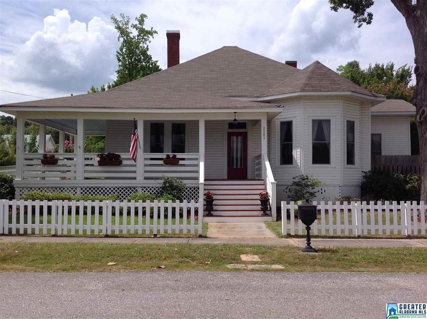 2101 N 1st Ave is a historical property that has b