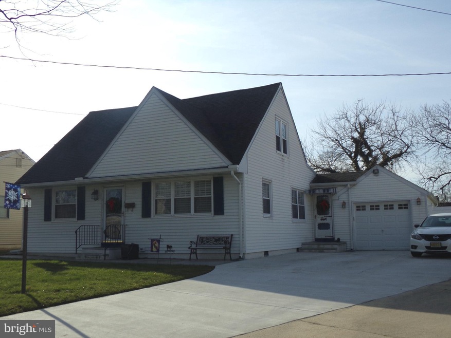 8 Wyndale Ave, Maple Shade, NJ 08052 - photo 1