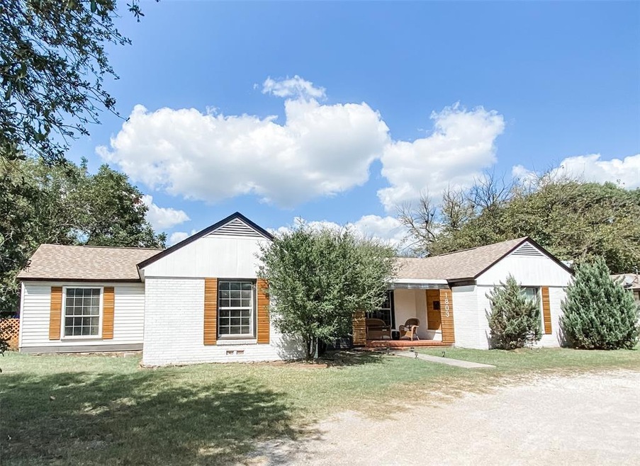 1803 E California St, Gainesville, TX 76240 - photo 1