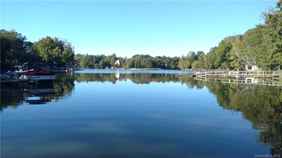 5503 Riverfront Rd, Clover, SC 29710 - photo 1