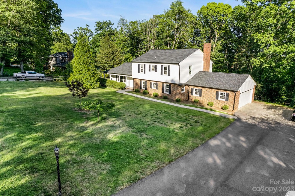 1074 N Rockridge Rd, Asheboro, NC 27205 - photo 1