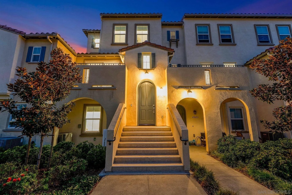 For Sale $799,000 • Co-Listing Agent