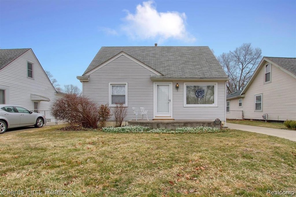 14344 Mercedes, Redford, MI 48239 - photo 1