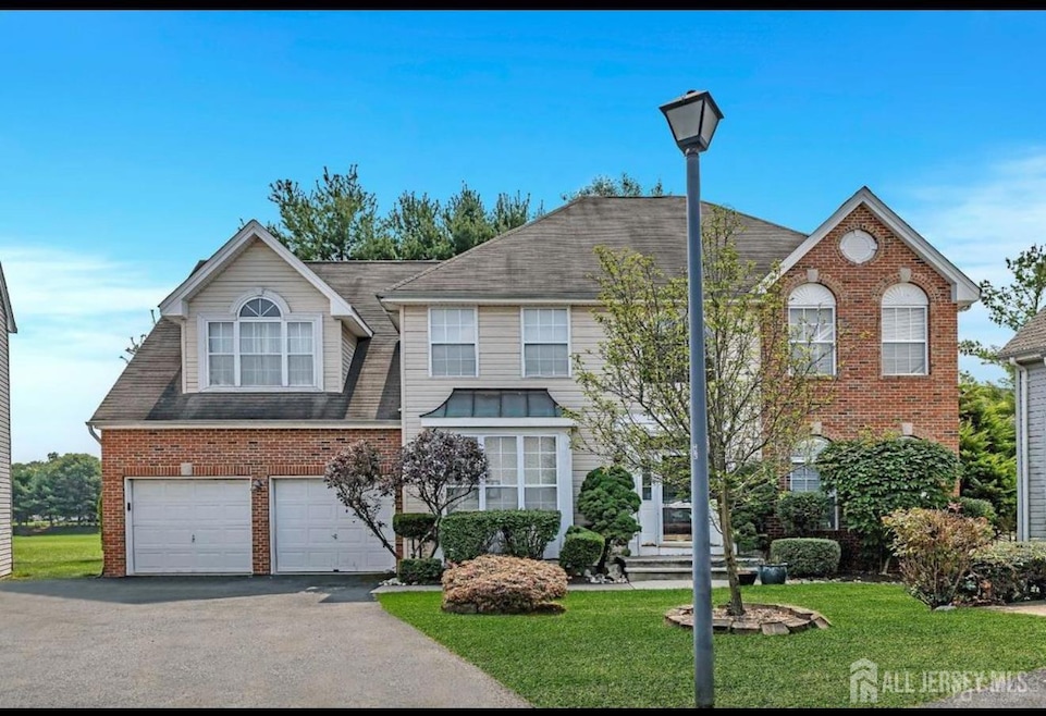 46 Pin Oak Dr, North Brunswick, NJ 08902 - photo 1