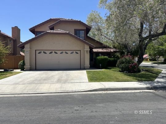 971 Jefferson St, Ridgecrest, CA 93555 - photo 1