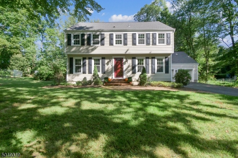 22 Maple Village Ct, Bernardsville, NJ 07924 - photo 1