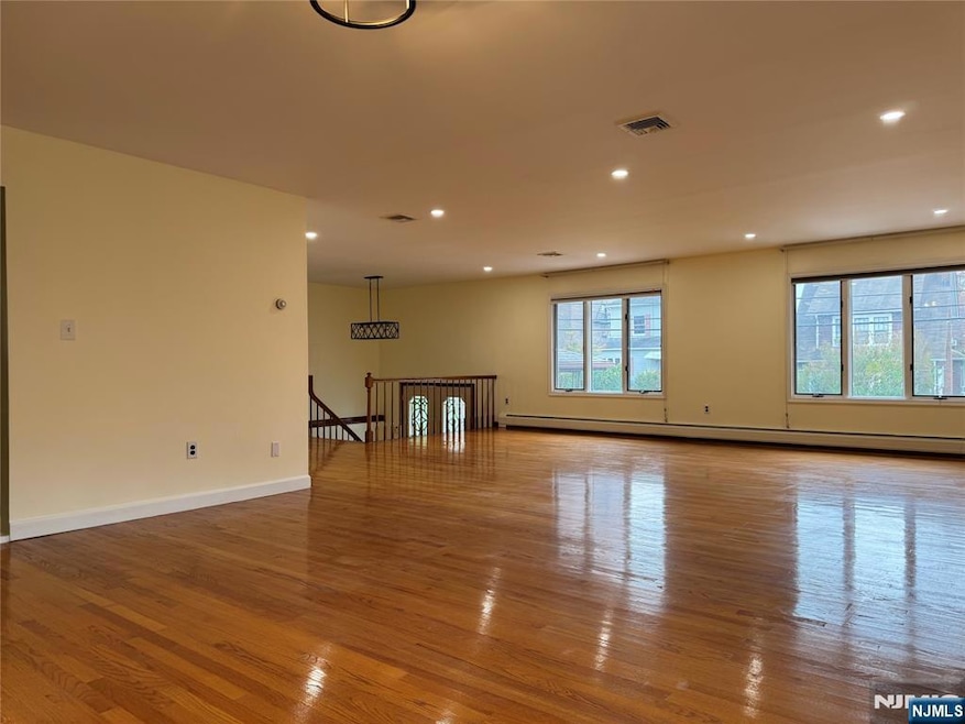 1007 Maple Ave, Ridgefield, NJ 07657 - photo 1