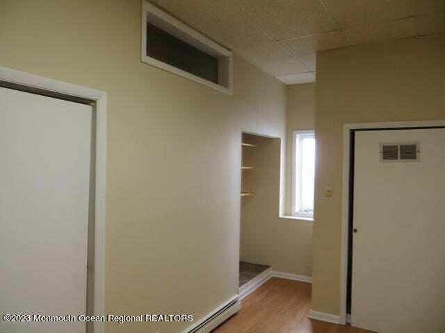 15 W Front St, Keyport, NJ 07735 - photo 1