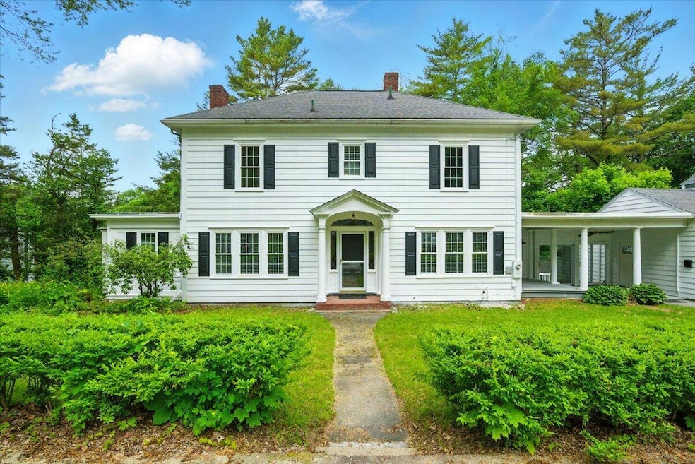 11 Pine Avenue, Livermore Falls