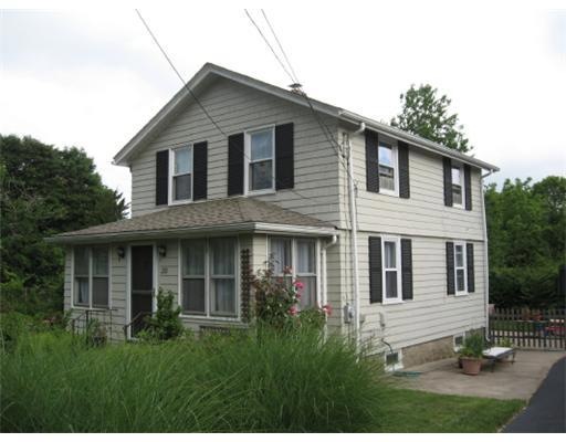 33 Stedman Ct, Wakefield, RI 02879 - photo 1