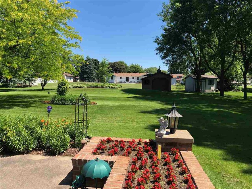 2130 Chevy Chase Dr, Davison, MI 48423 - photo 1