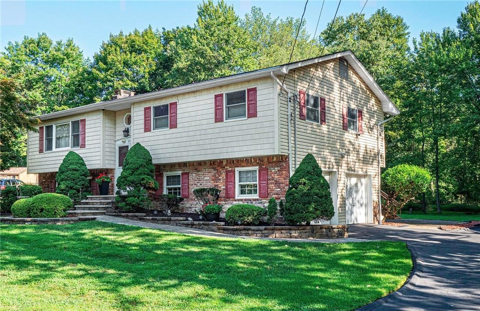 30 Parkside Dr, Congers, NY 10920 - photo 1