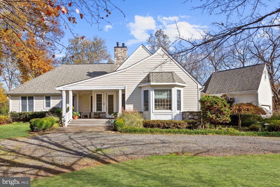 9273 Tournament Rd, Warrenton, VA 20186 - photo 1