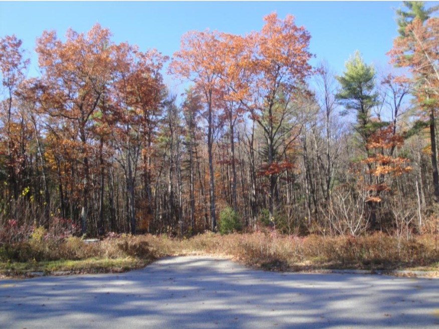 519 Ashley Dr, Pembroke, NH 03275 - photo 1