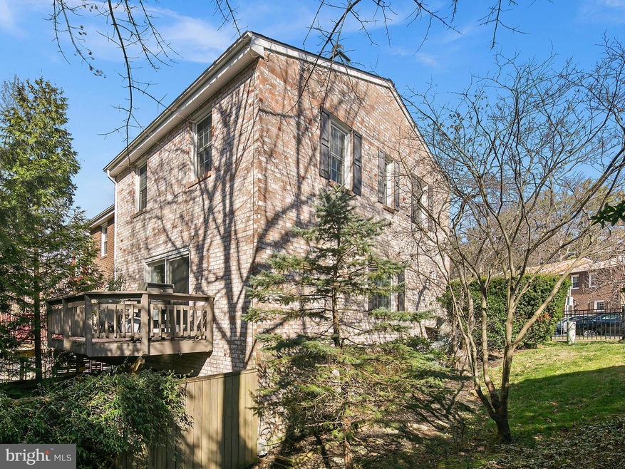 5600 Harding Ave, Alexandria, VA 22311 - photo 1