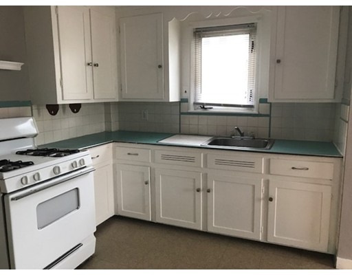 232 Quincy Shore Dr, Quincy, MA 02171 - photo 1