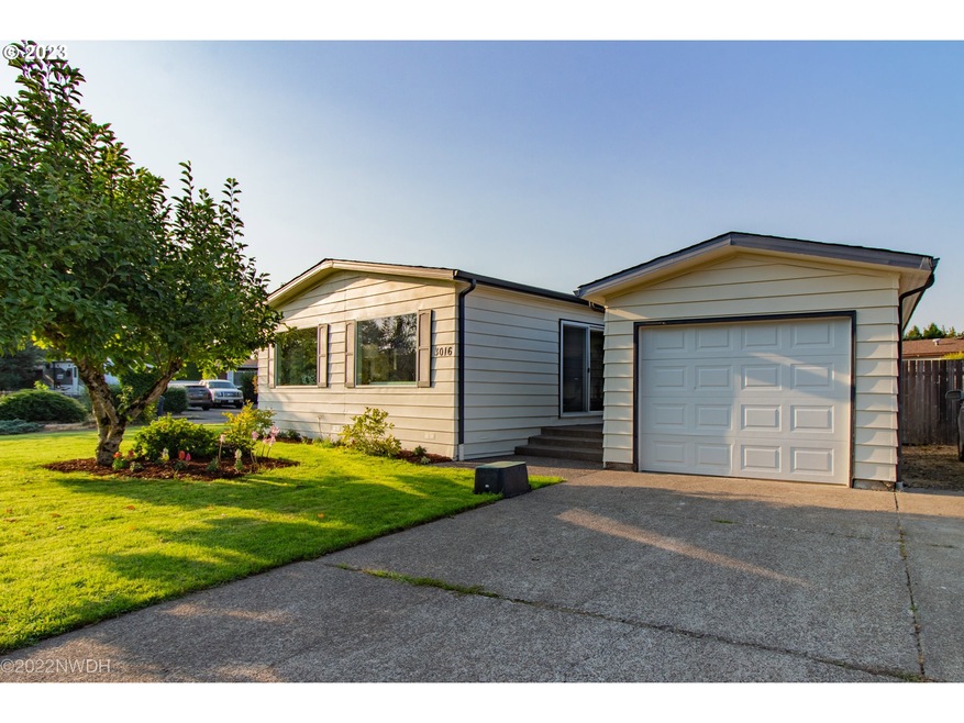 3016 Stapp Dr, Eugene, OR 97408 - photo 1