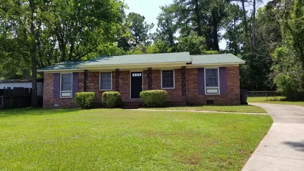 Curb side picture