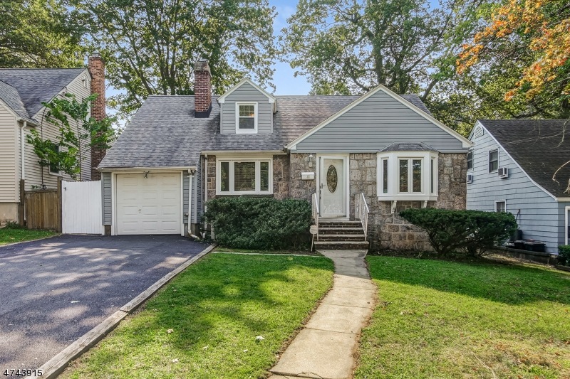 32 Blackburne Terrace, West Orange, NJ 07052 - photo 1