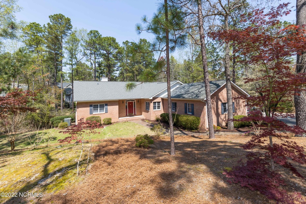 145 Bridle Path Cir-300