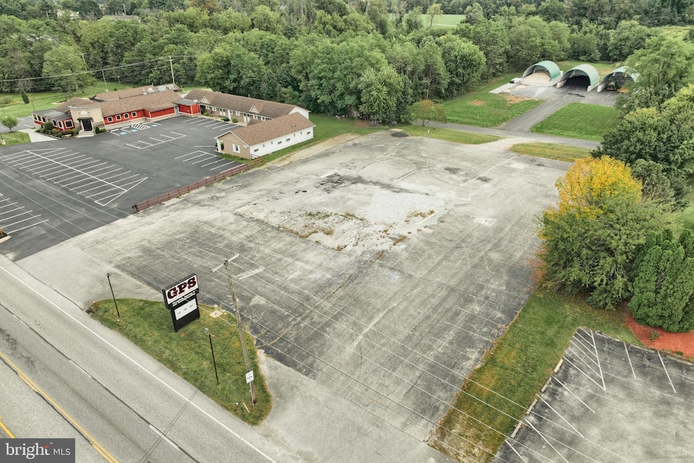 6431 York Rd, New Oxford, PA 17350 - photo 1