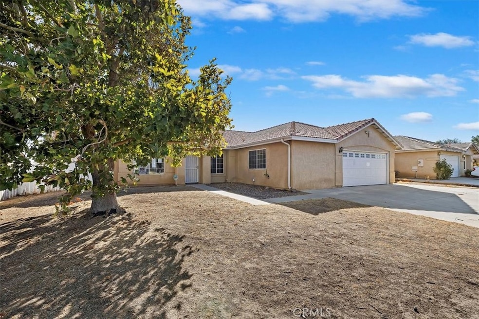 12441 Petaluma Rd, Victorville, CA 92392 - photo 1