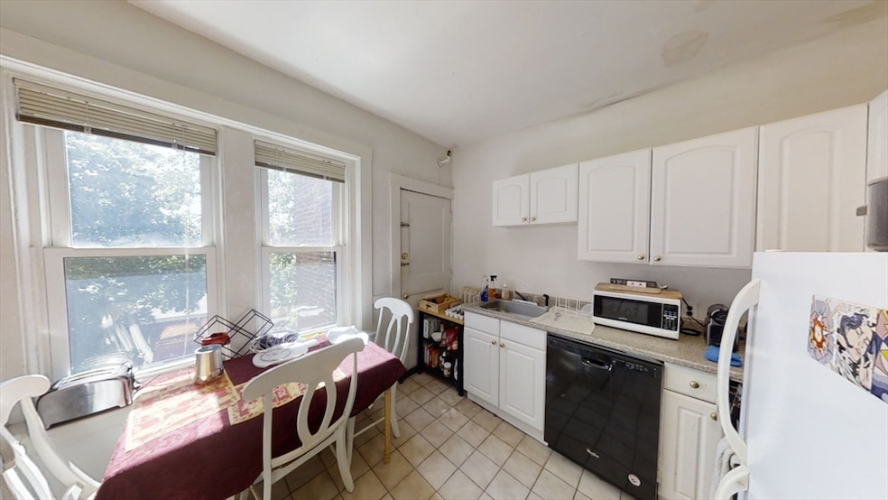 52 Cummings Rd unit 3, Brighton, MA 02135 - photo 1