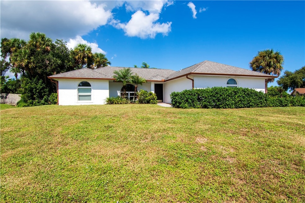 123 Curtis Cir, Sebastian, FL 32958 - photo 1