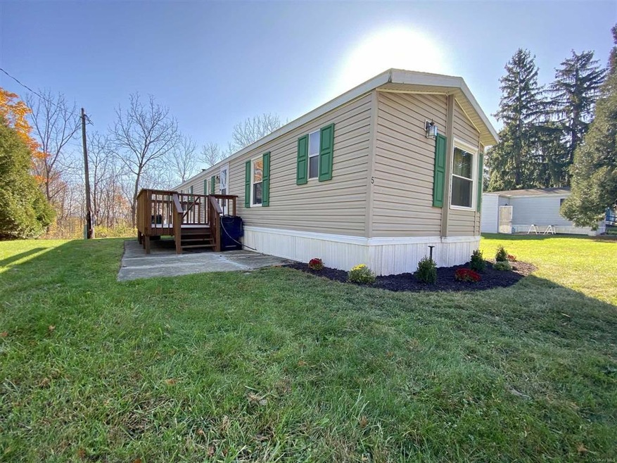 25 Walnut Park Ln, Milton, NY 12547 - photo 1