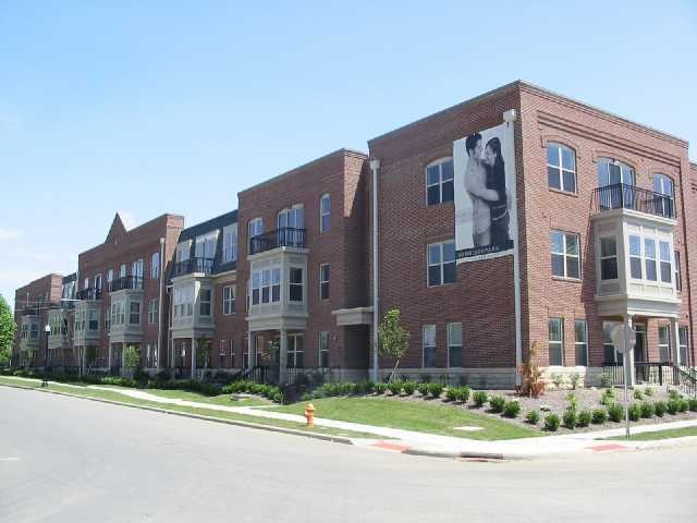 949 Ingleside Ave unit 3A, Columbus, OH 43215 - photo 1