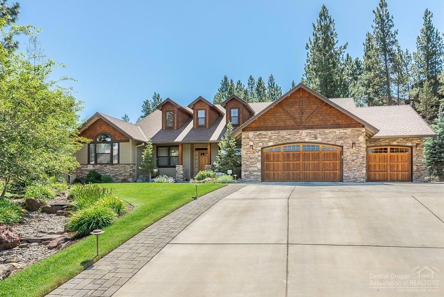 2070 NW Pinot Ct, Bend, OR 97701 - photo 1