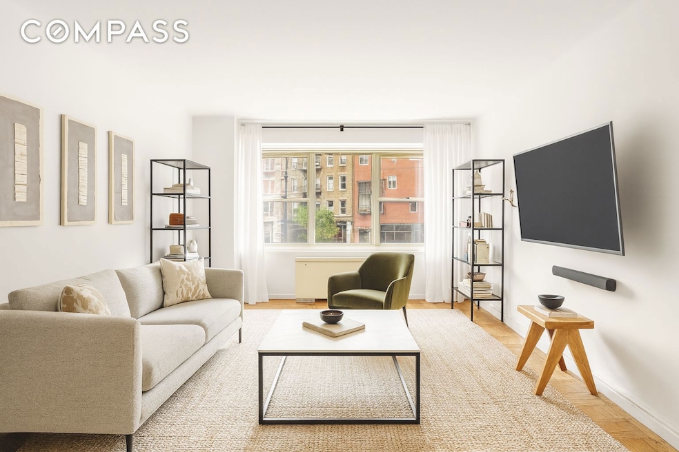 15 Charles Street at Waverly Place unit 2H, New York, NY 10014 - photo 1