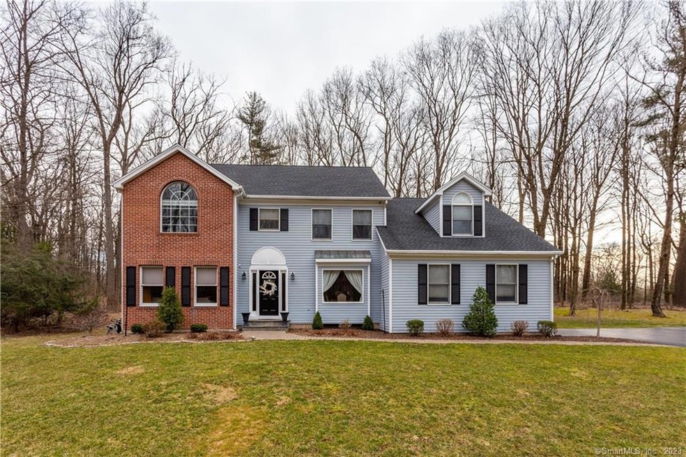 862 Mountain Rd, Cheshire, CT 06410 - photo 1