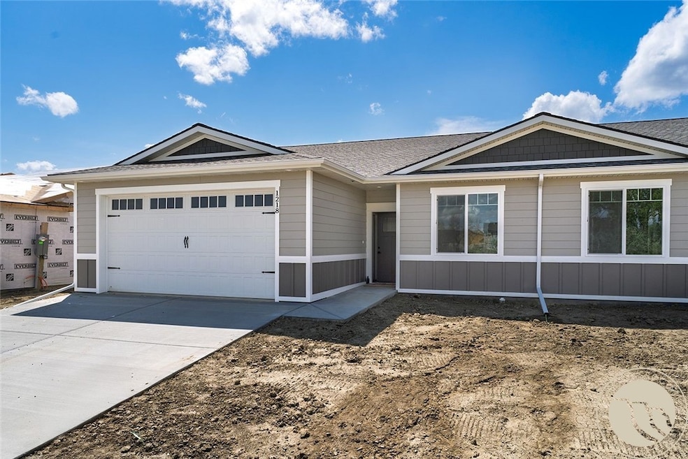 model home 1218 Ltttle River Loop E