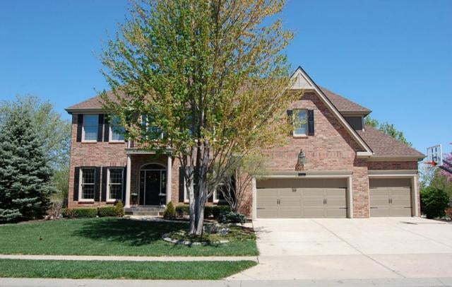 Hard to find this quality and full brick front wit