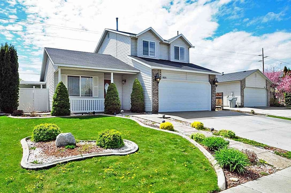 923 W Oakmont Ave, Nampa, ID 83686 - photo 1