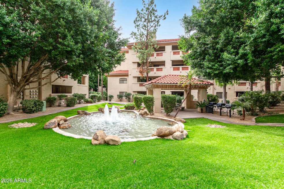 The Meridian At The Biltmore unit 332, Phoenix, AZ 85018 - photo 1