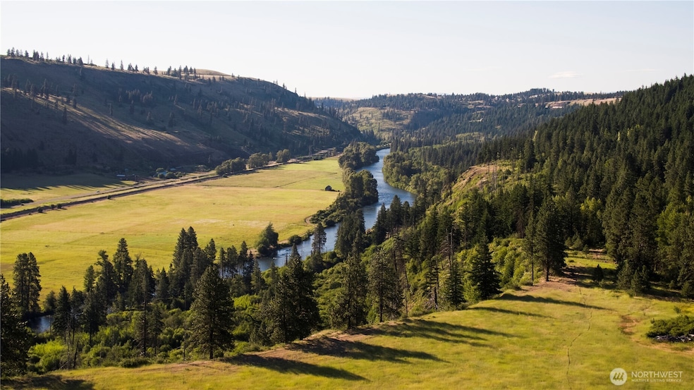 50 Highway 10, Cle Elum, WA 98922 - photo 1