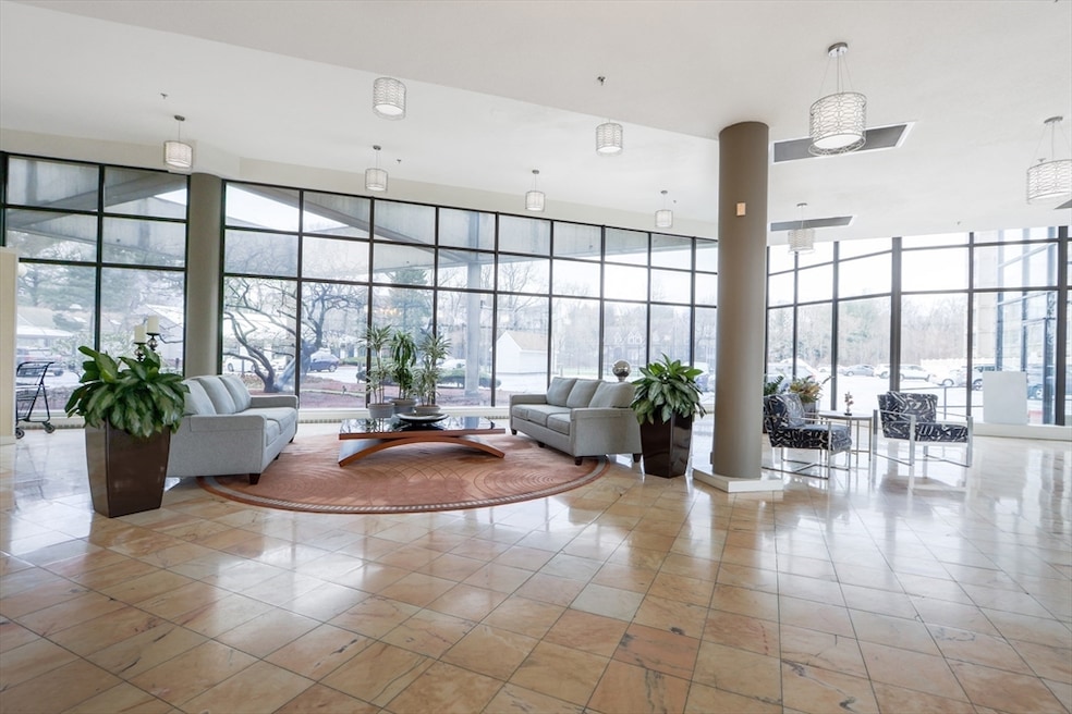 250 Hammond Pond Pkwy Unit 714S