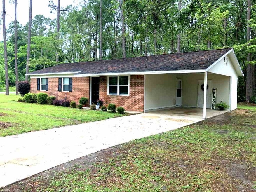 227 Marie Cir, Crawfordville, FL 32327 - photo 1