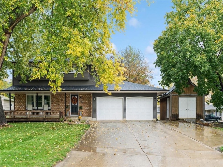 200 E 23rd St N, Newton, IA 50208 - photo 1