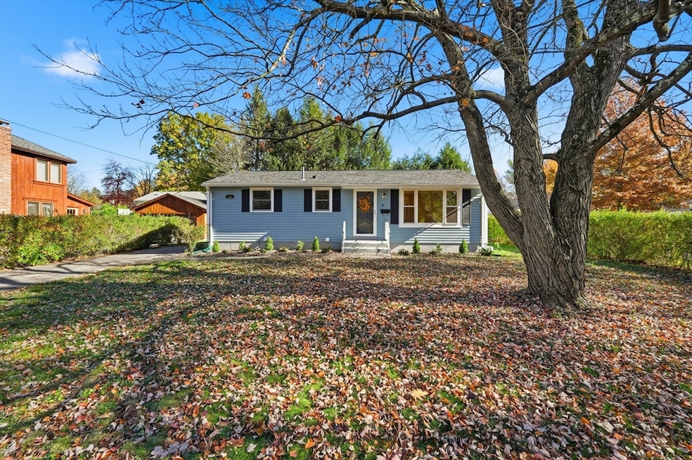 34 Hildreth Ave, South Hadley, MA 01075 - photo 1