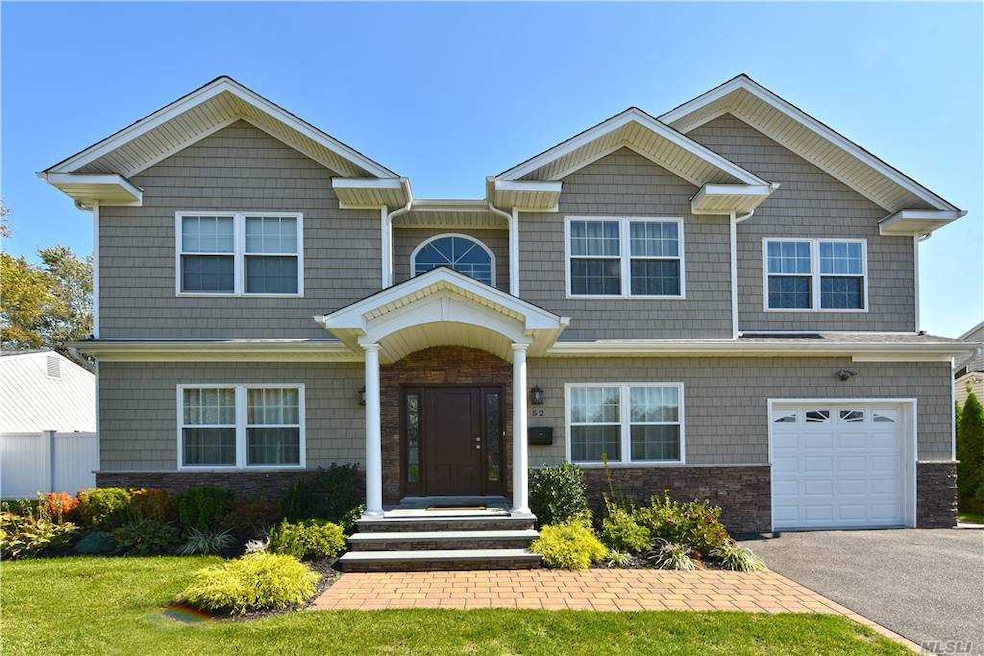 Sold $995,000 • Co-Listing Agent