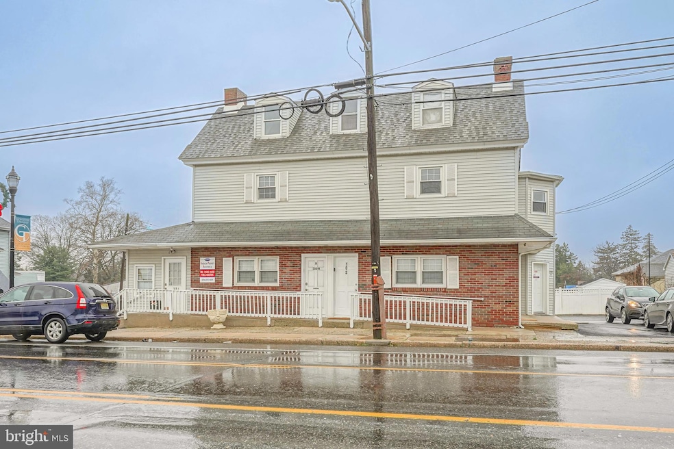 For Rent $1,975/month