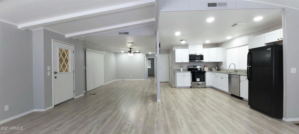 8270 E Dolphin Ave, Mesa, AZ 85208 - photo 1