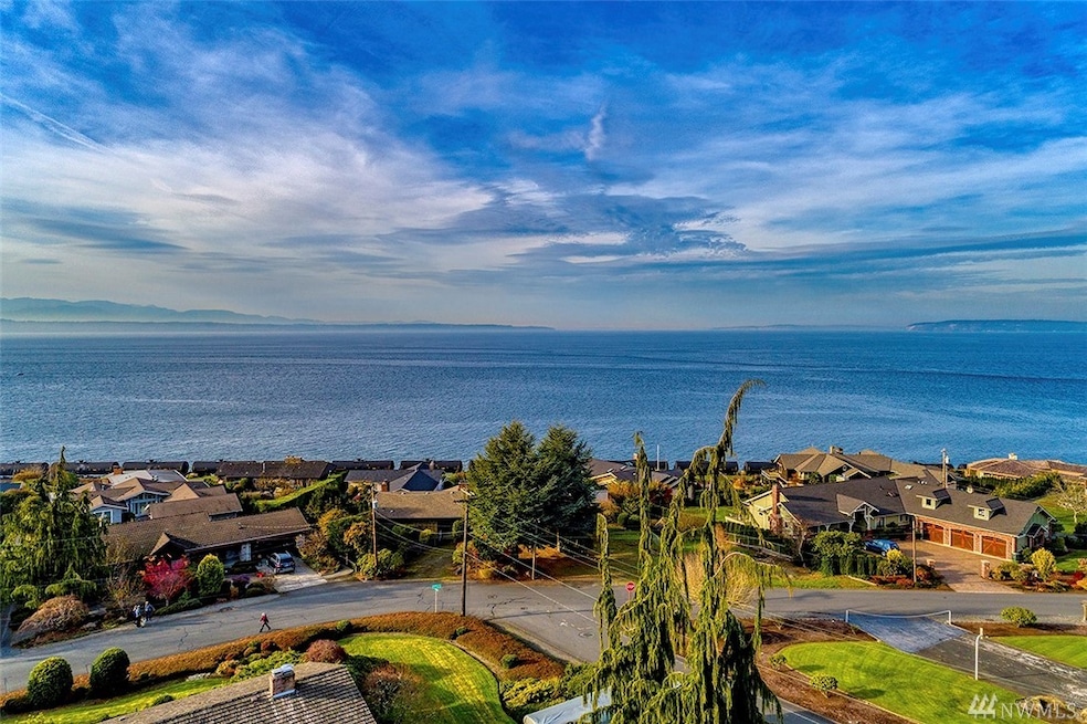 9828 Cherry St, Edmonds, WA 98020 - photo 1