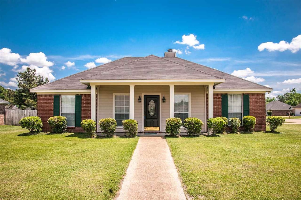 190 Highland Cove, Byram, MS 39272 - photo 1