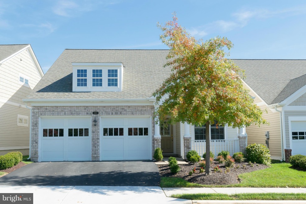 8913 Periwinkle Blue Ct, Lorton, VA 22079 - photo 1