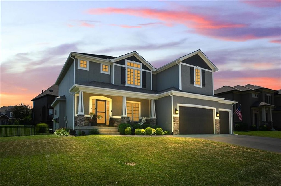 1709 SW Kendall Dr, Lees Summit, MO 64082 - photo 1